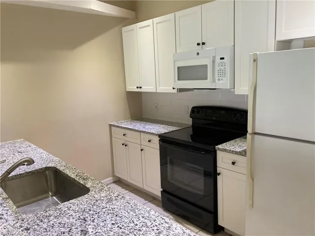 429 Se 24th Ave, Cape Coral, Florida 33990
