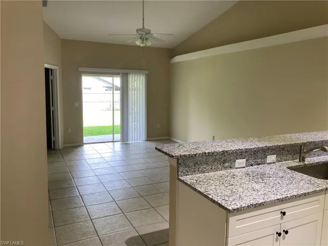 429 Se 24th Ave, Cape Coral, Florida 33990