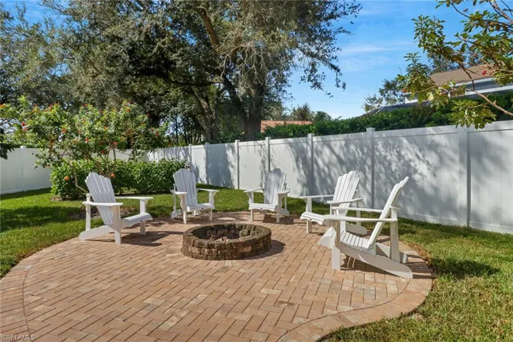 Enjoy evenings conversing with family/friends around the firepit