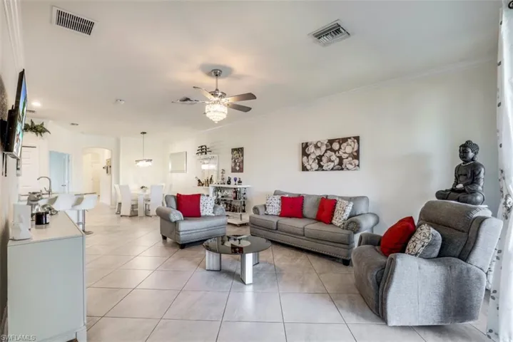 1839  Alameda  DR, Naples, FL 34120