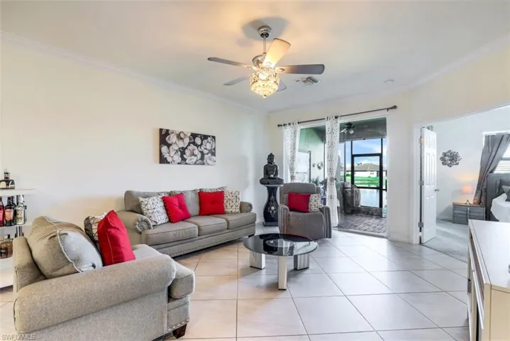 1839  Alameda  DR, Naples, FL 34120
