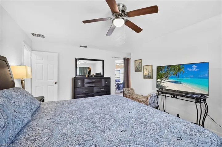 3937 Se 9th Ct, Cape Coral, Florida 33904