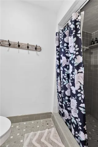 3937 Se 9th Ct, Cape Coral, Florida 33904