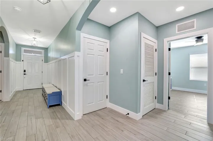 692  Hadley E ST, Naples, FL 34104