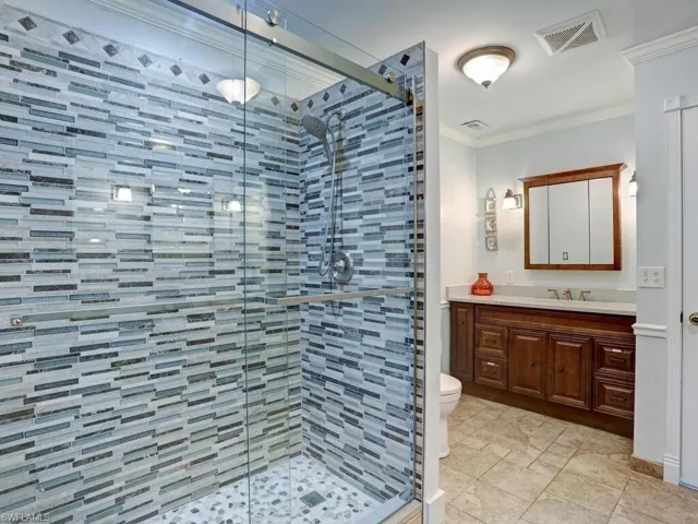 657 93rd Ave N 2, Naples, Florida 34108