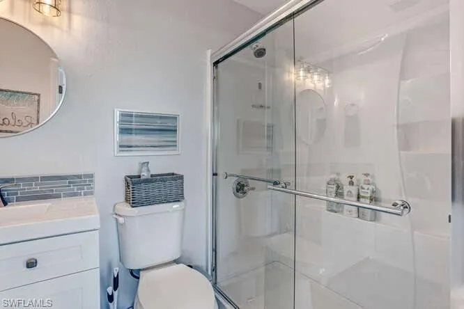 657 93rd Ave N 2, Naples, Florida 34108