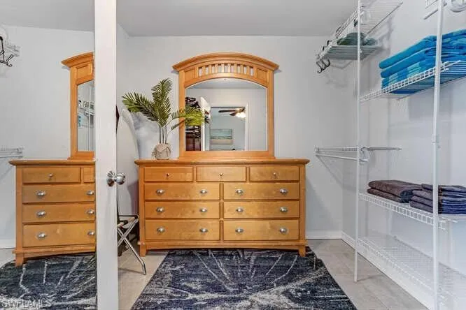 657 93rd Ave N 2, Naples, Florida 34108