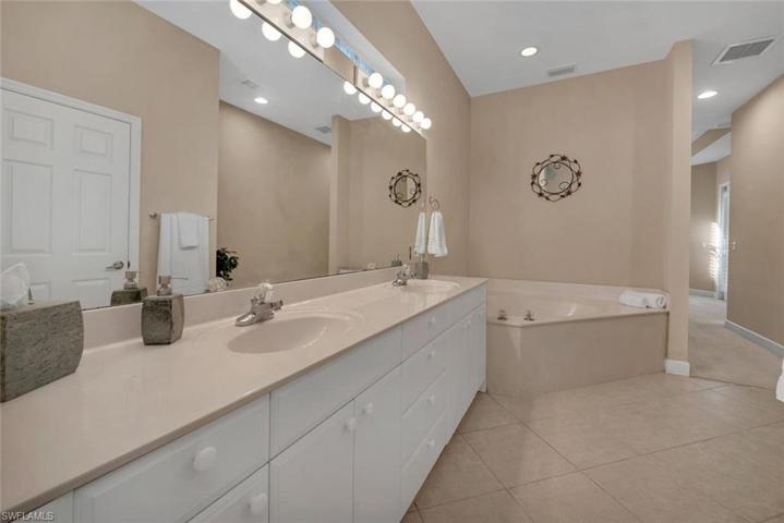 3195 Sundance CIR, NAPLES FL 34109
