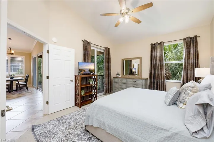 6657 Alden Woods Cir 201, Naples, Florida 34113
