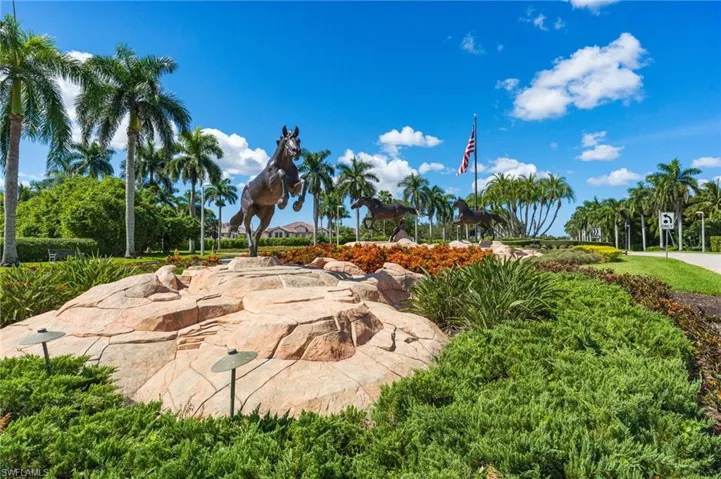 6657 Alden Woods Cir 201, Naples, Florida 34113