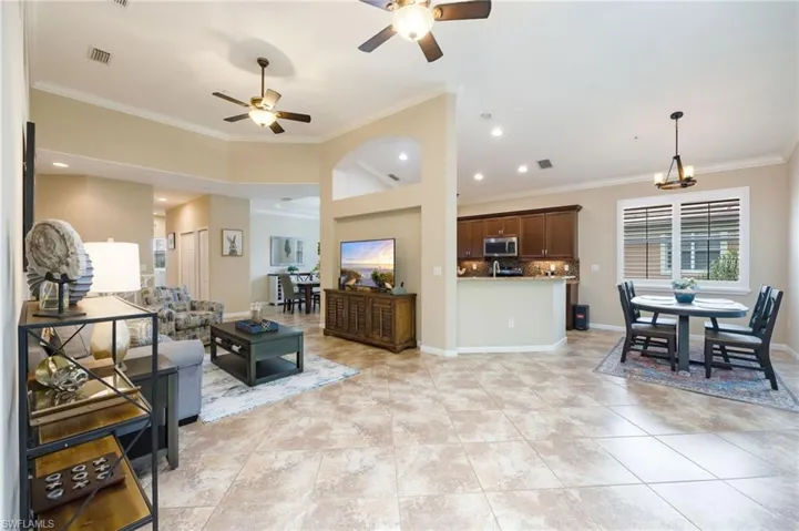6657 Alden Woods Cir 201, Naples, Florida 34113