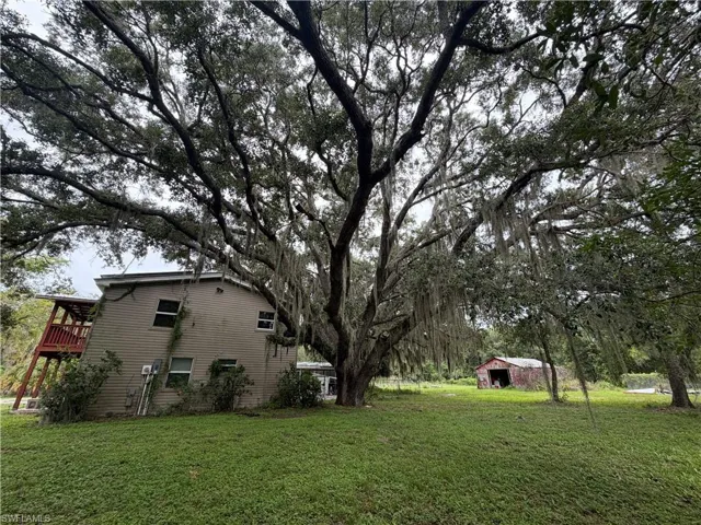 2630 Bee Branch Lakes Dr, Labelle, Florida 33935