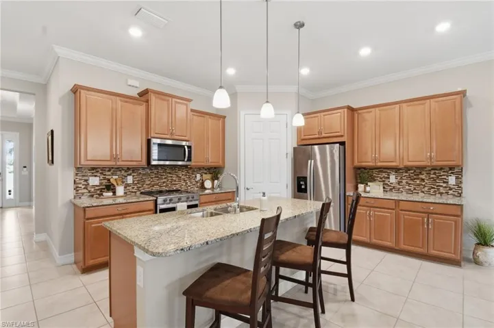 3653 Avenida Del Vera, North Fort Myers, Florida 33917