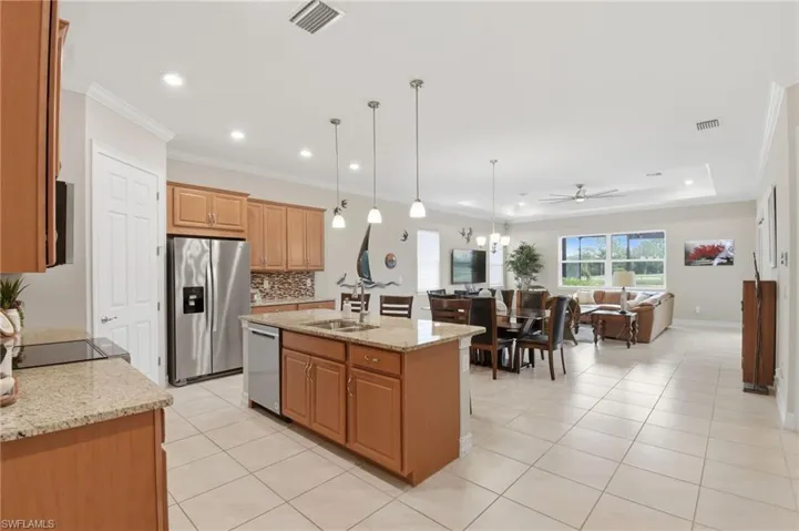 3653 Avenida Del Vera, North Fort Myers, Florida 33917