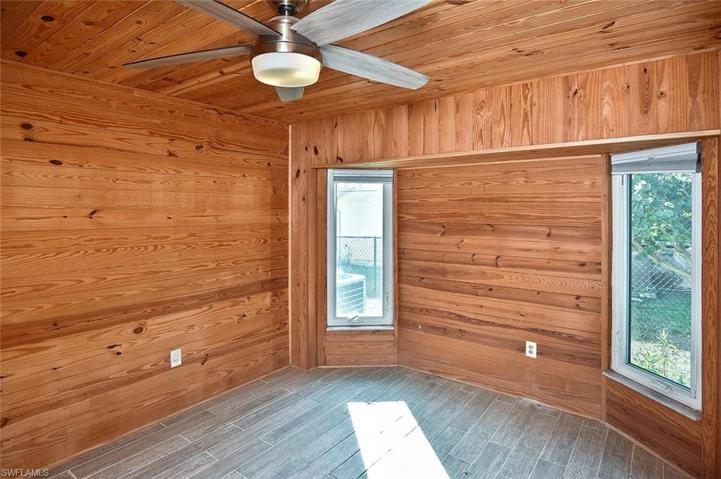 230 Salem AVE NW, PORT CHARLOTTE FL 33952