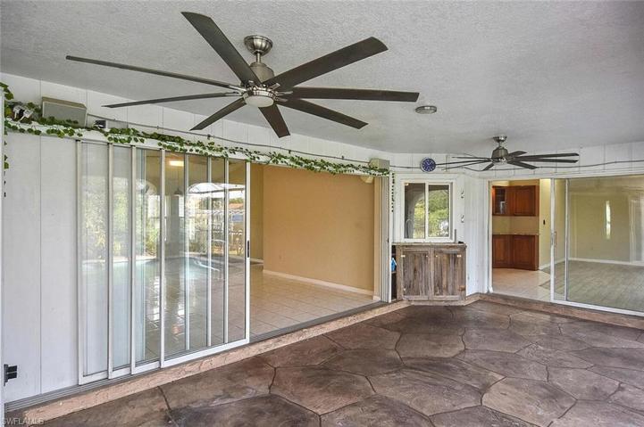 230 Salem AVE NW, PORT CHARLOTTE FL 33952