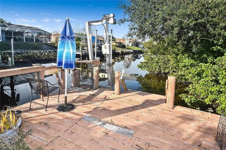 230 Salem AVE NW, PORT CHARLOTTE FL 33952