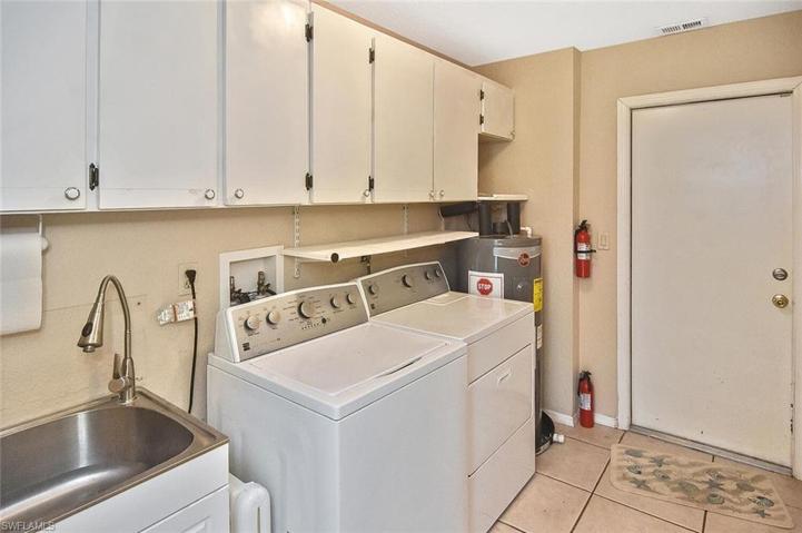 230 Salem AVE NW, PORT CHARLOTTE FL 33952
