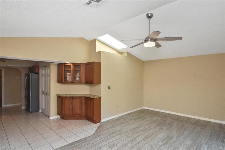 230 Salem AVE NW, PORT CHARLOTTE FL 33952