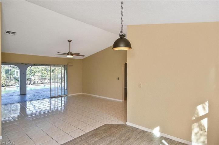 230 Salem AVE NW, PORT CHARLOTTE FL 33952