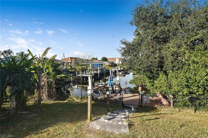 230 Salem AVE NW, PORT CHARLOTTE FL 33952