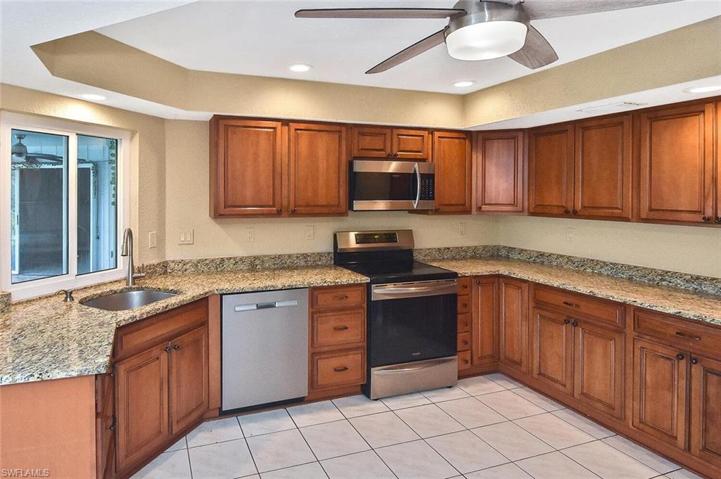 230 Salem AVE NW, PORT CHARLOTTE FL 33952