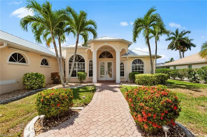 2008 Palaco Grande Pkwy, Cape Coral, Florida 33904