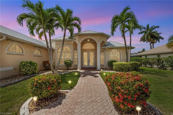 2008 Palaco Grande Pkwy, Cape Coral, Florida 33904