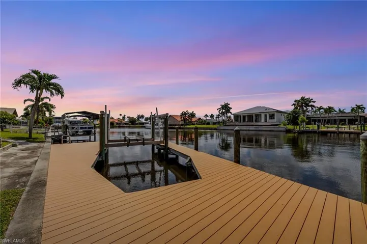 2008 Palaco Grande Pkwy, Cape Coral, Florida 33904