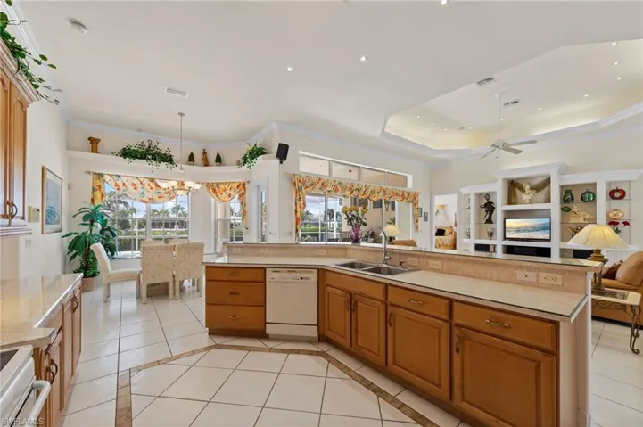 2008 Palaco Grande Pkwy, Cape Coral, Florida 33904