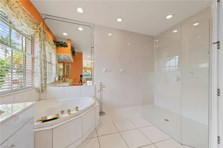 2008 Palaco Grande Pkwy, Cape Coral, Florida 33904