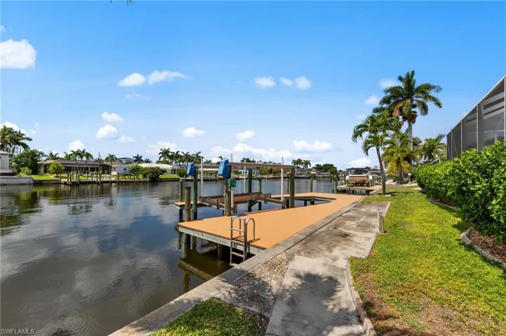 2008 Palaco Grande Pkwy, Cape Coral, Florida 33904