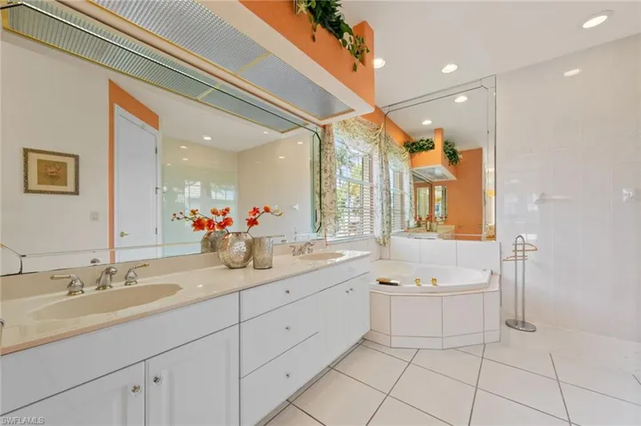 2008 Palaco Grande Pkwy, Cape Coral, Florida 33904