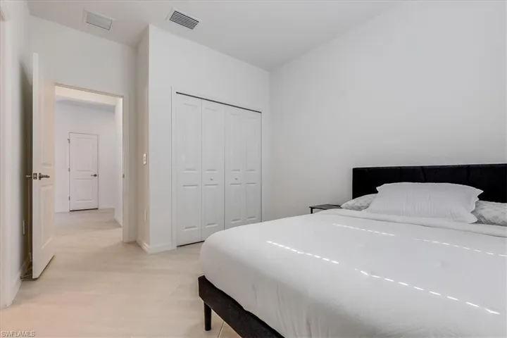 2nd Master Suite - split bedroom floor plan