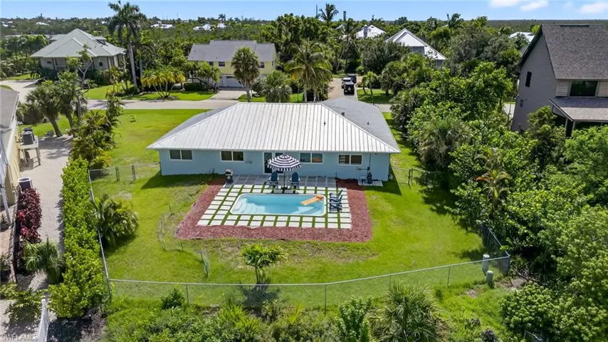 1377 Sand Castle Rd, Sanibel, Florida 33957