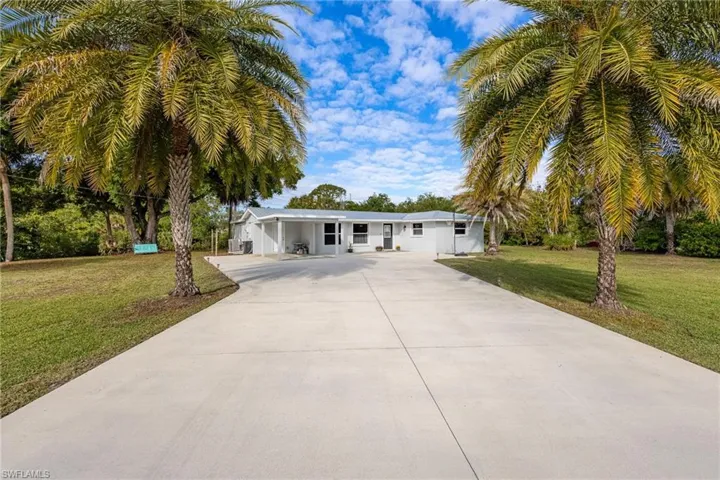 17041 E Lake Dr, North Fort Myers, Florida 33917