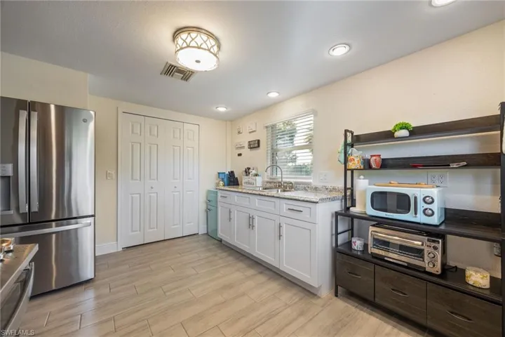 17041 E Lake Dr, North Fort Myers, Florida 33917