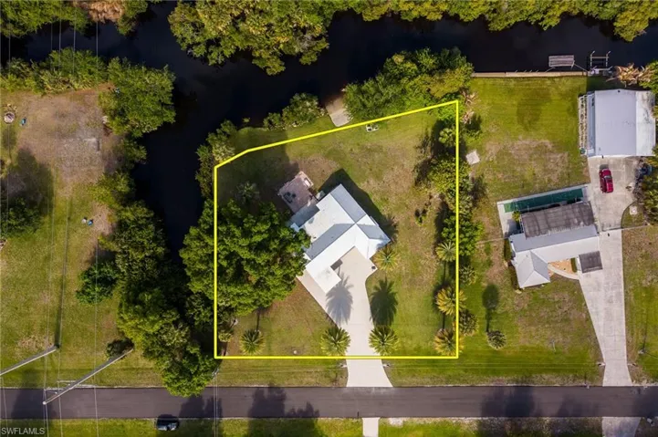 17041 E Lake Dr, North Fort Myers, Florida 33917