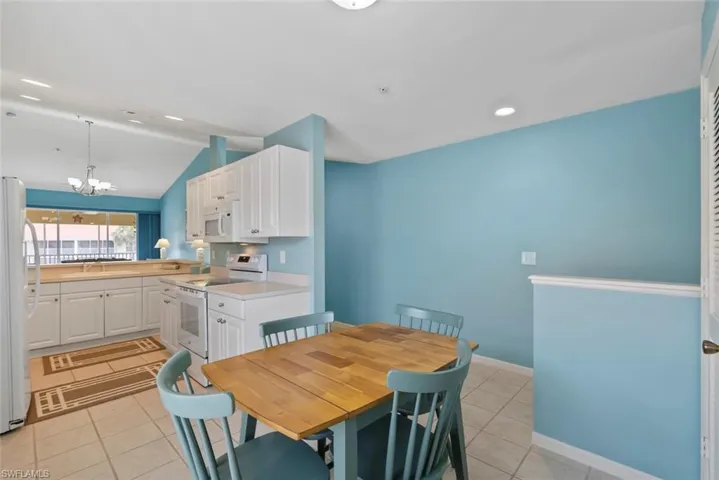4970 Deerfield Way F202, Naples, Florida 34110