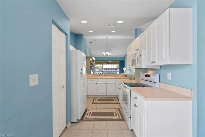4970 Deerfield Way F202, Naples, Florida 34110