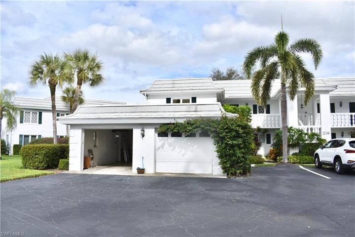 Detached Garage