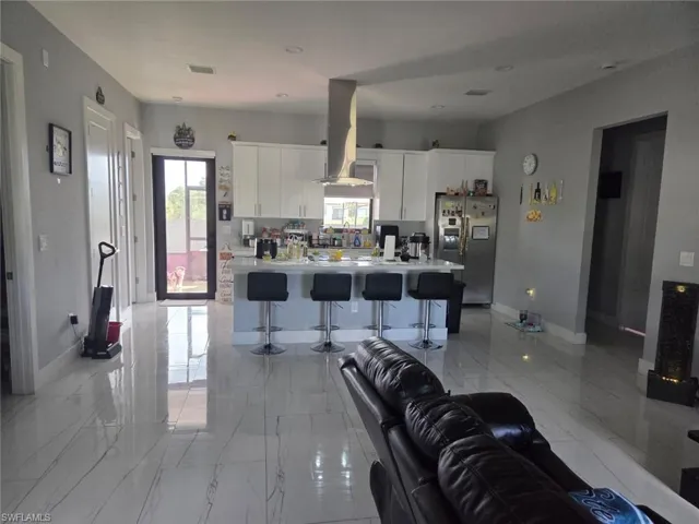 8049 Memory Cir, Labelle, Florida 33935