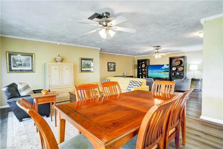 4818  Tahiti  LN, Naples, FL 34112