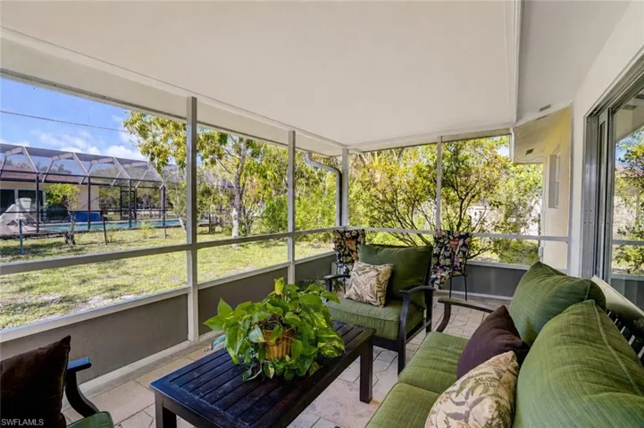 4818  Tahiti  LN, Naples, FL 34112