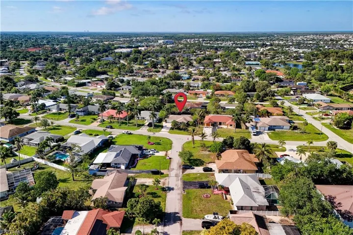 4818  Tahiti  LN, Naples, FL 34112