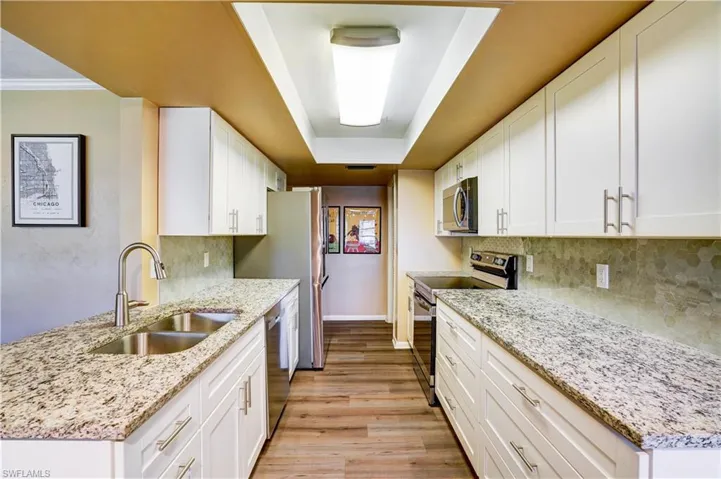 4818  Tahiti  LN, Naples, FL 34112