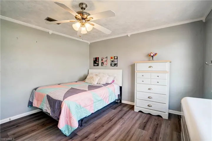 4818  Tahiti  LN, Naples, FL 34112