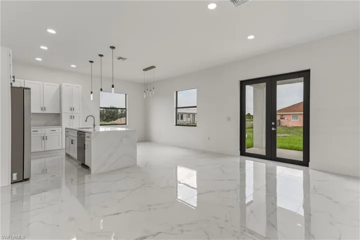 4002 9th St Sw, Lehigh Acres, Florida 33976