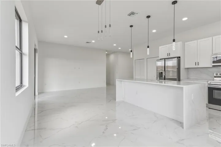 4002 9th St Sw, Lehigh Acres, Florida 33976