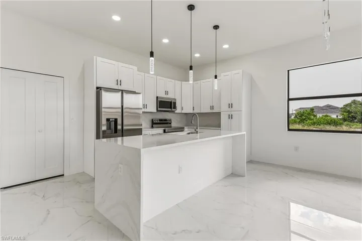 4002 9th St Sw, Lehigh Acres, Florida 33976